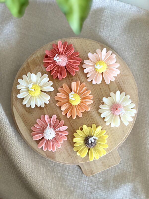 Tihar special daisy candle