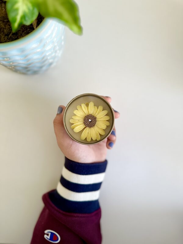 Aesthetic Daisy Bloom candle handmade in Perth, Australia using 100% natural soy wax.