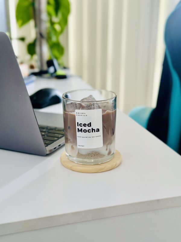 Iced Mocha soy wax candle with jelly wax ice cubes – hand-poured coffee candle from Perth