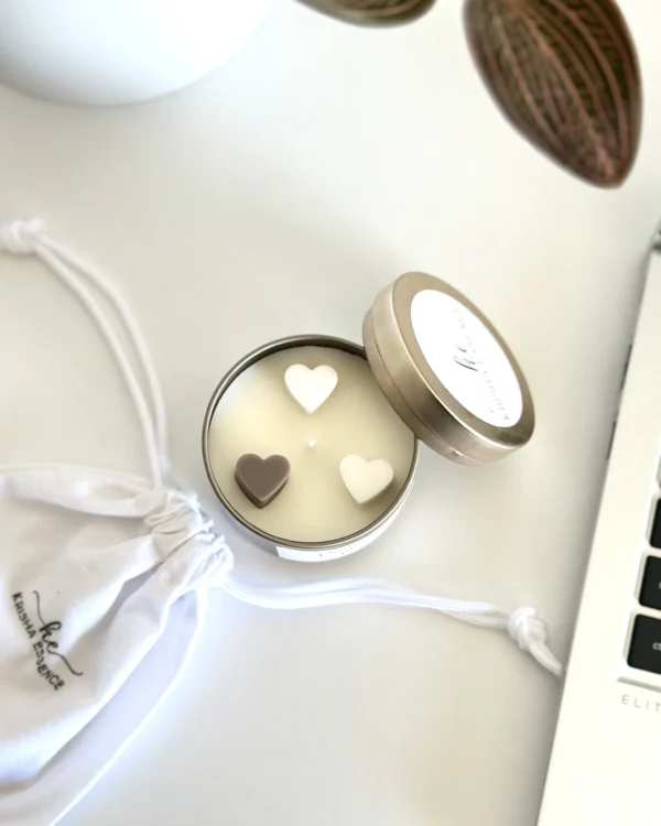 vanilla-latte-coffee-scented-candle-desk-home-office-perth-australia Vanilla latte coffee scented soy candle in gold tin styled on a home office desk, hand-poured by Krisha Essence in Perth Western Australia